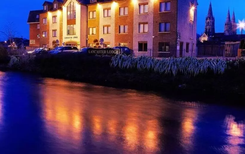 ホテル Lancaster Lodge