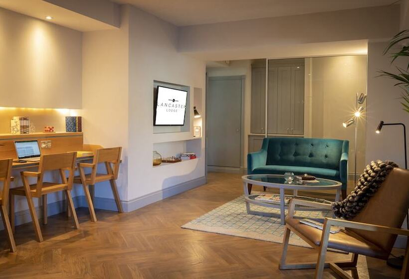 فندق Lancaster Lodge