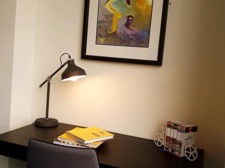 فندق Lancaster Lodge