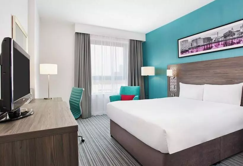 ホテル Leonardo Belfast