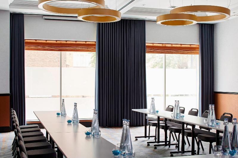 ホテル London Marriott Maida Vale