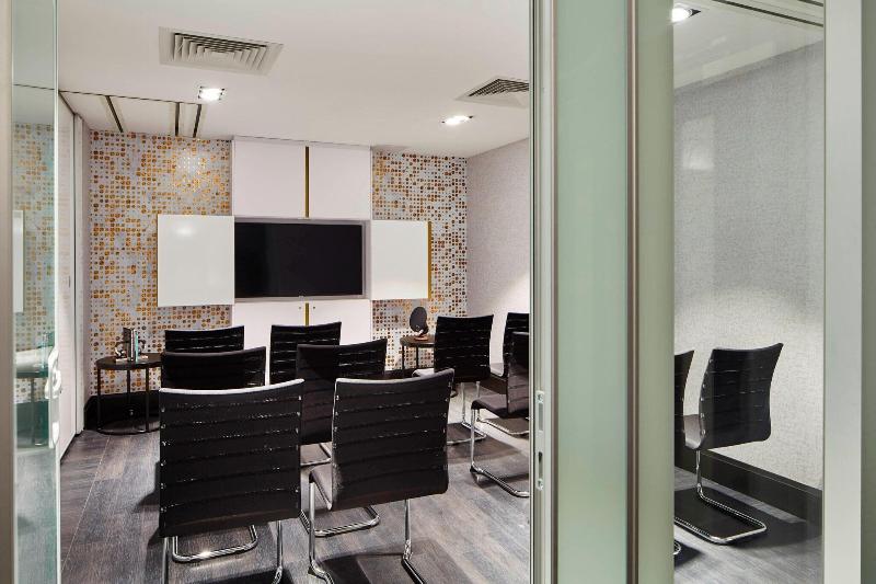 ホテル London Marriott Maida Vale