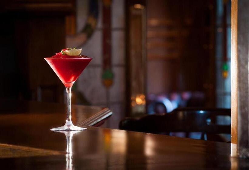 فندق Meadow Court