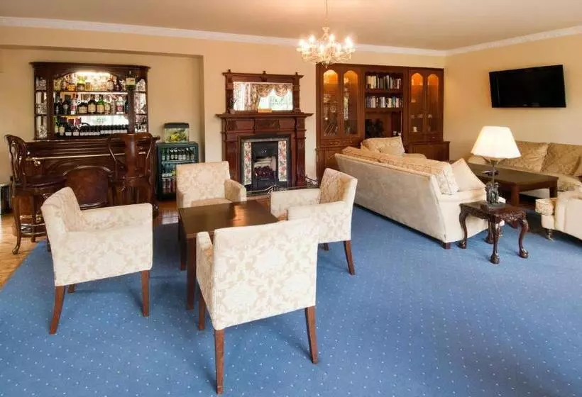 호텔 Old Weir Lodge