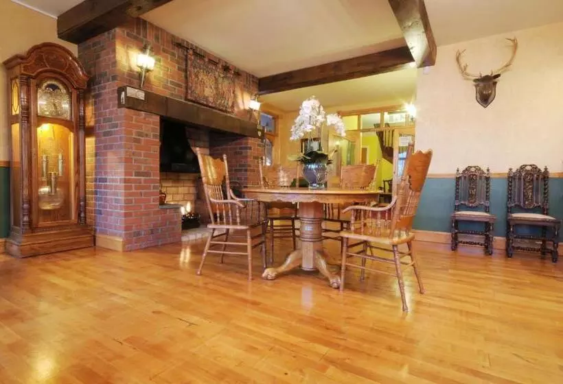 호텔 Old Weir Lodge