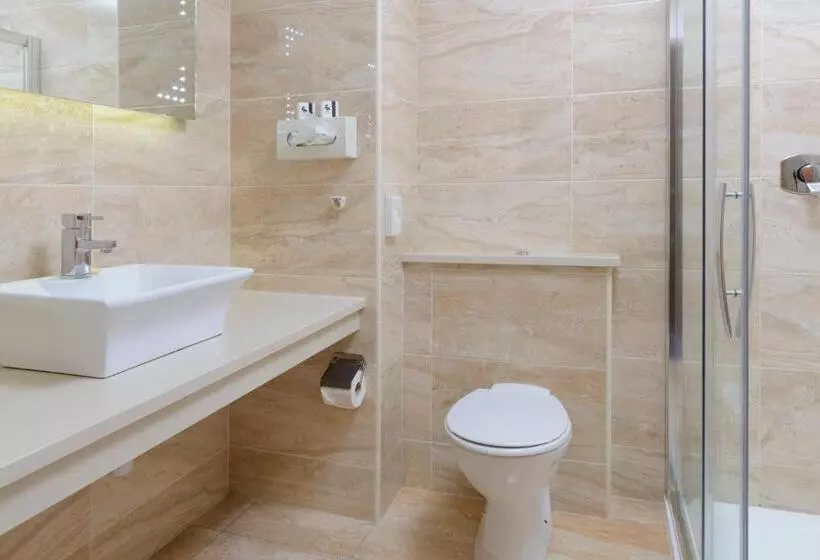 호텔 Old Weir Lodge