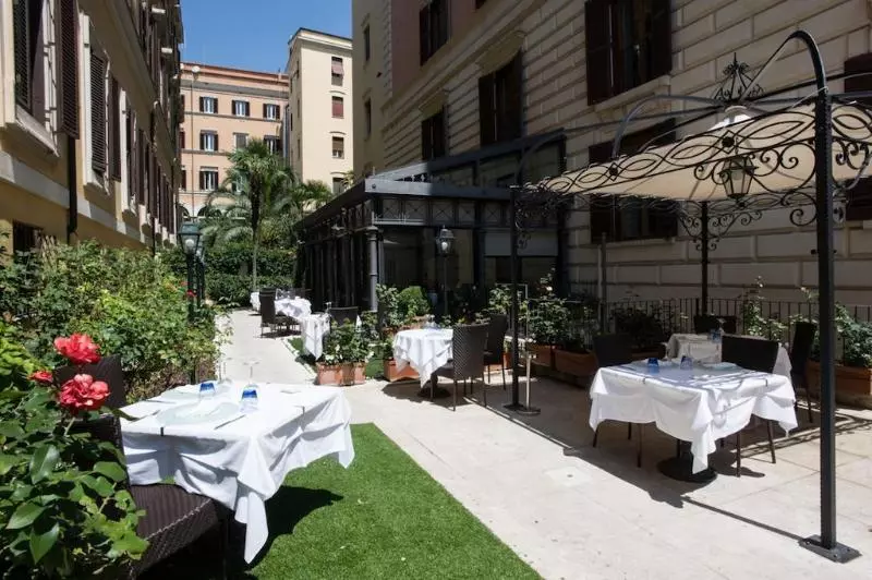 Rose Garden Palace Roma By Omnia Hotels