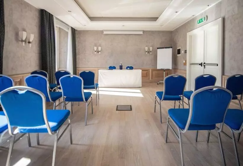 Rose Garden Palace Roma By Omnia Hotels