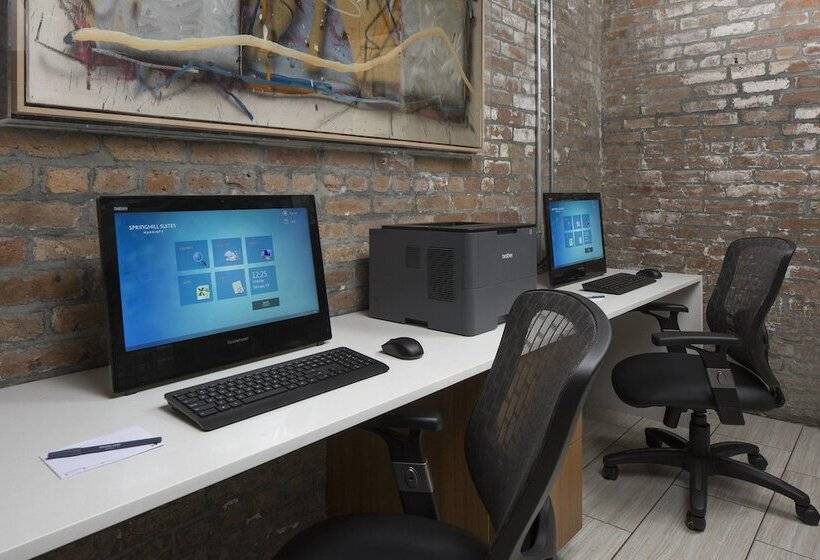 Hotel Springhill Suites By Marriott New Orleans Warehouse Arts District