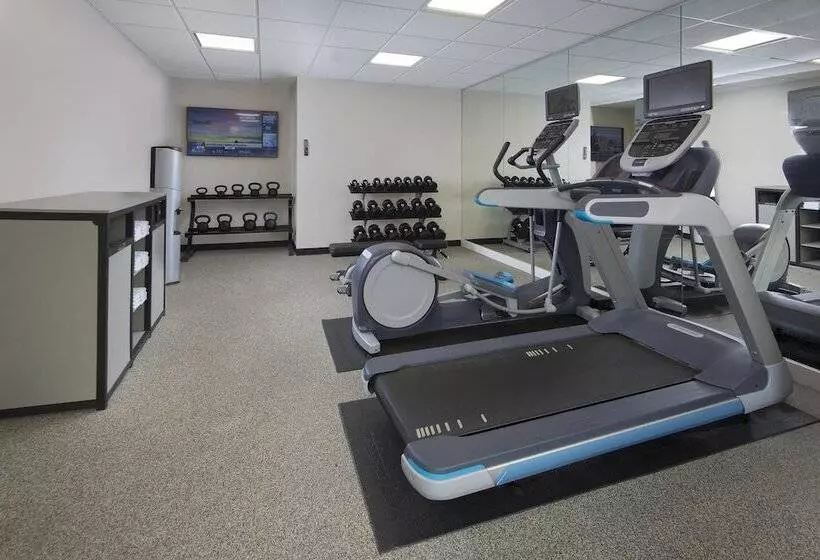 هتل Springhill Suites By Marriott New Orleans Warehouse Arts District