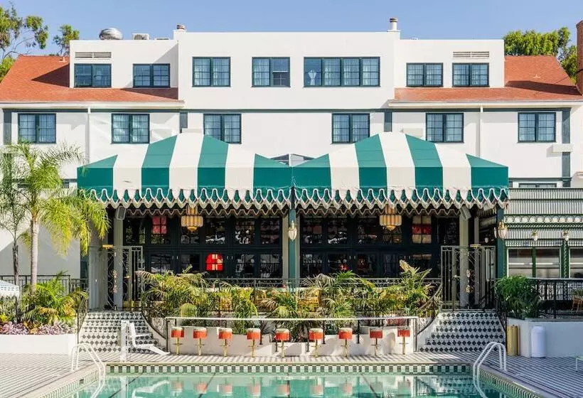 Lafayette Hotel & Club