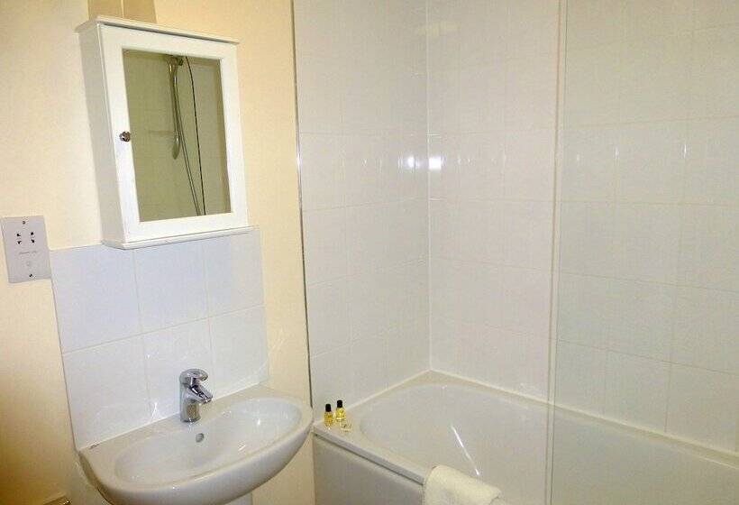 호텔 The Peacock Country Inn