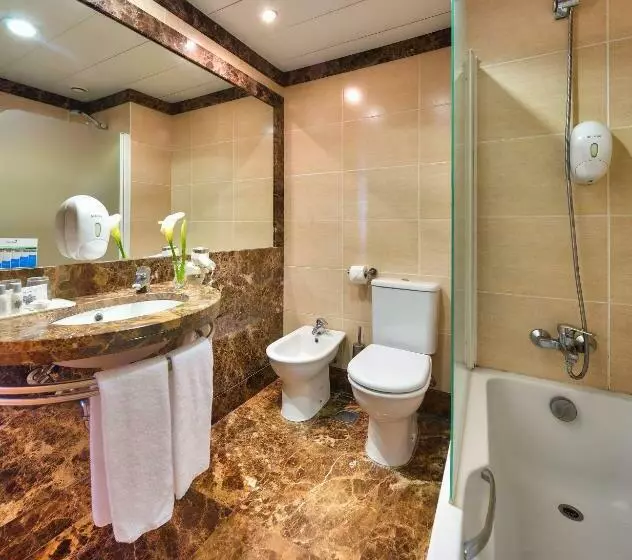 בית מלון כפרי The Views Monumental