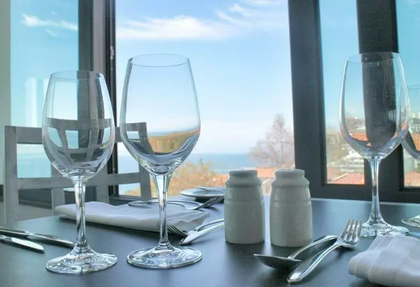 בית מלון כפרי The Views Monumental