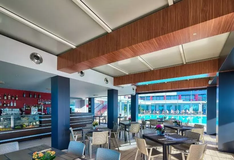 בית מלון כפרי The Views Monumental