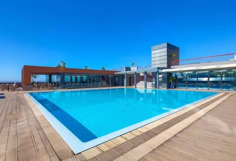 בית מלון כפרי The Views Monumental