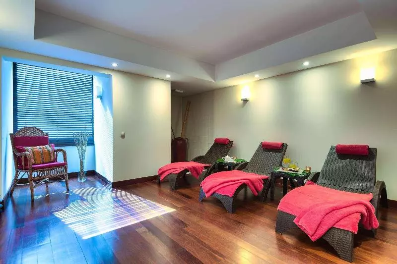 בית מלון כפרי The Views Monumental