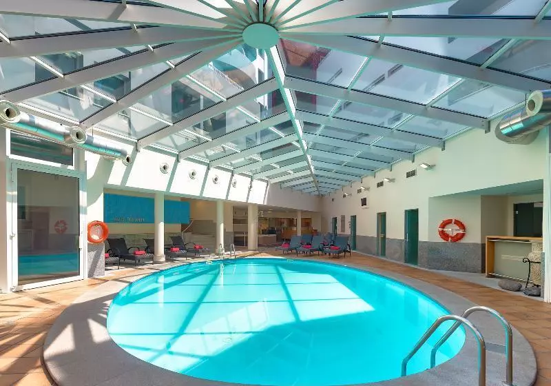 בית מלון כפרי The Views Monumental