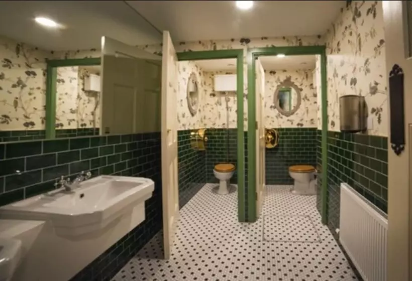 Отель The Wyatt