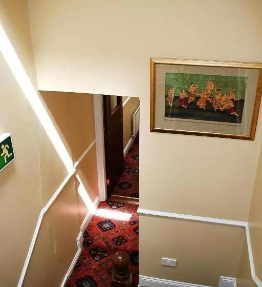 پانسیون Achill House