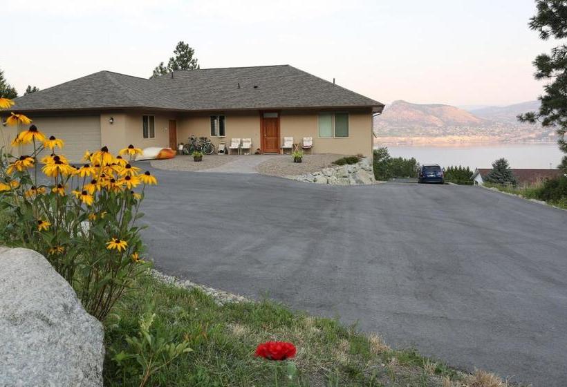 Above Naramata Bed & Breakfast