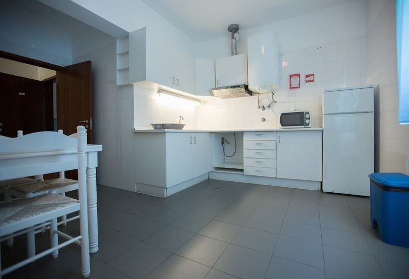 Ostello Hi Almograve – Pousada De Juventude