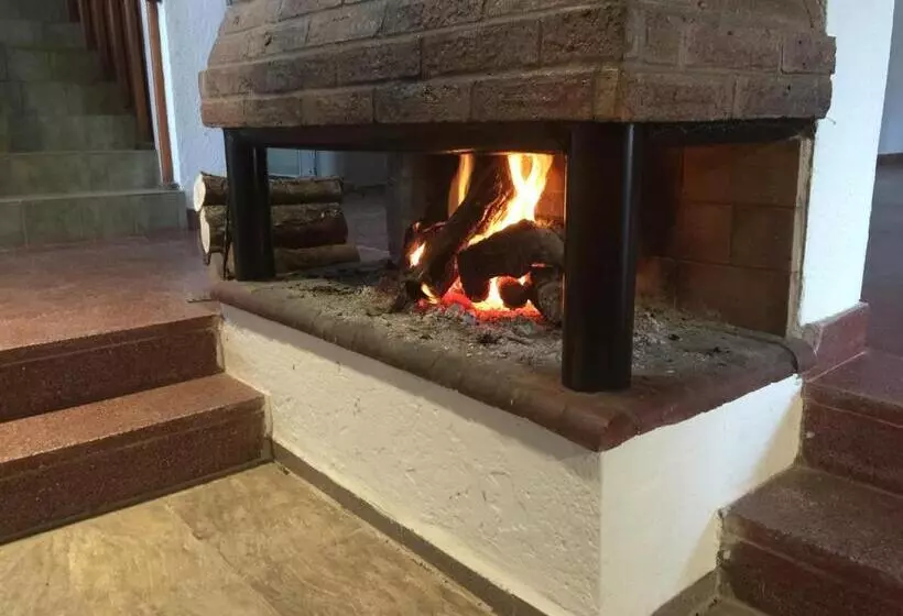 Retkeilymaja Hosteria Renca