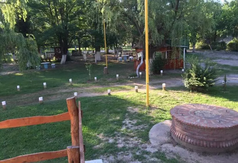 Retkeilymaja Hosteria Renca