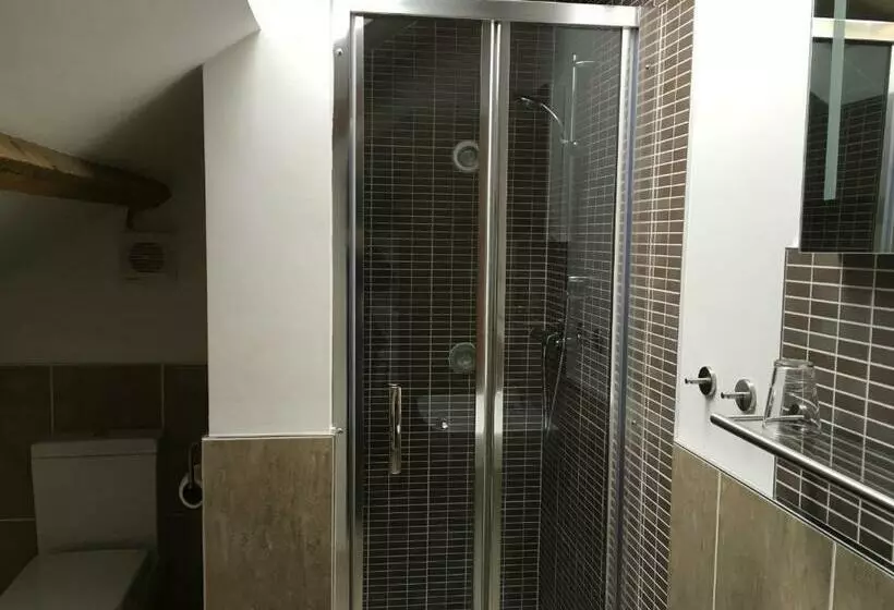 Retkeilymaja Kings Head