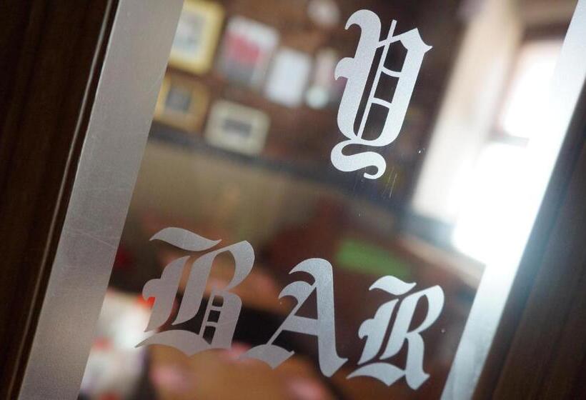 فندق صغير Kings Head