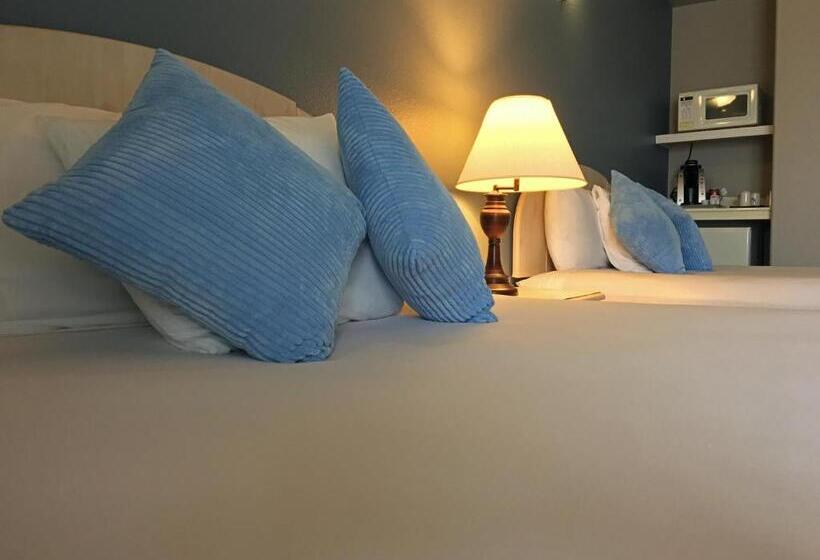 فندق صغير The Oceanfront Inn