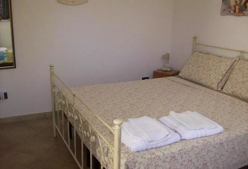 Aamiaismajoitus (B&B) Otranto Le Sancinare