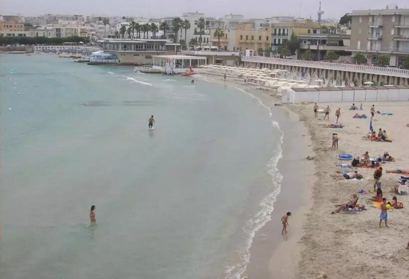 Aamiaismajoitus (B&B) Otranto Le Sancinare