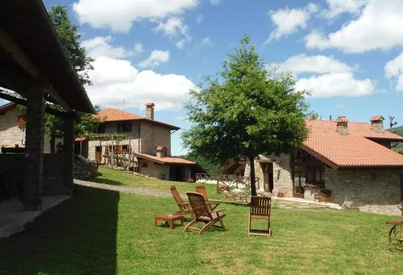 Hotelli Agriturismo Ca  De  Magnani