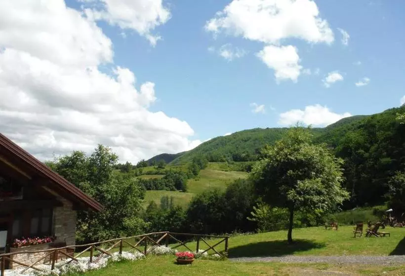 Hotelli Agriturismo Ca  De  Magnani