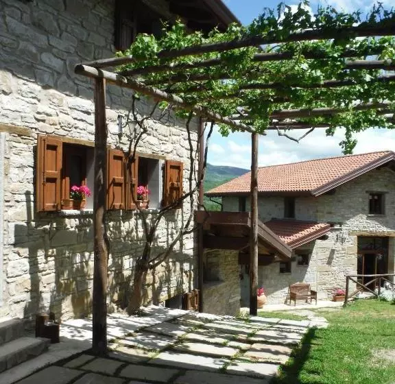 Hotelli Agriturismo Ca  De  Magnani