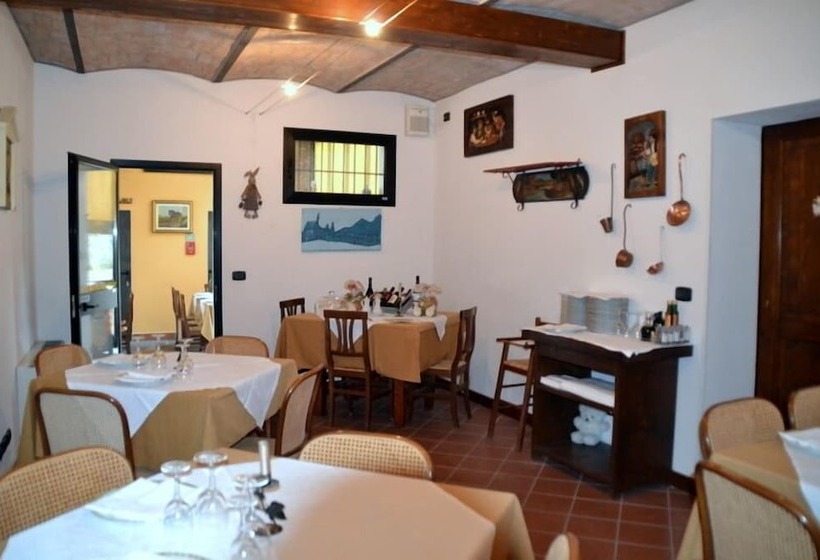 בית מלון כפרי Corte Dossello