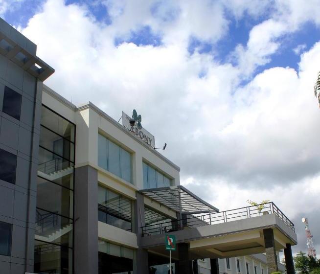 בית מלון כפרי Ebony Batulicin