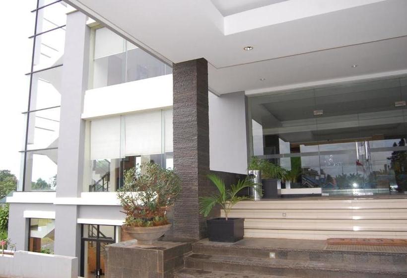 בית מלון כפרי Ebony Batulicin