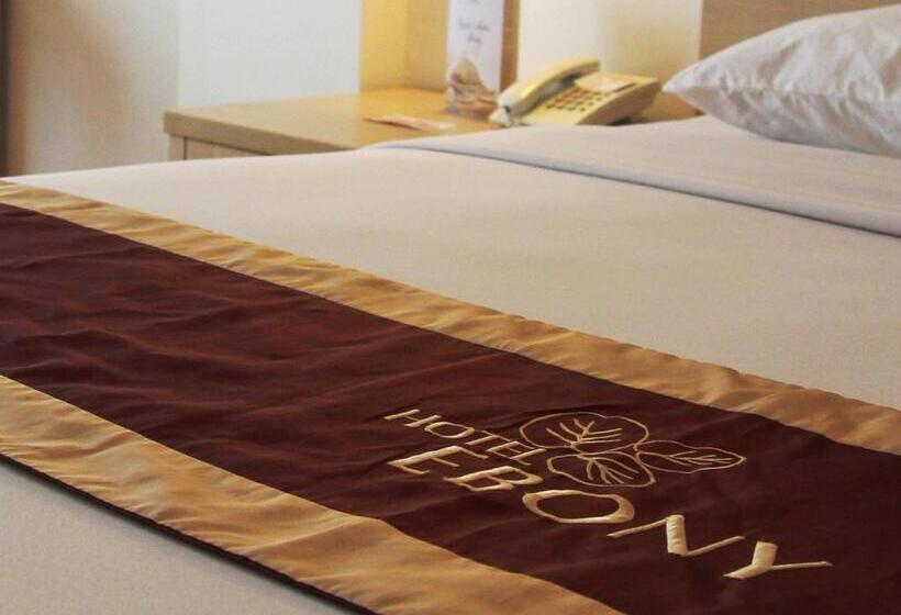 בית מלון כפרי Ebony Batulicin