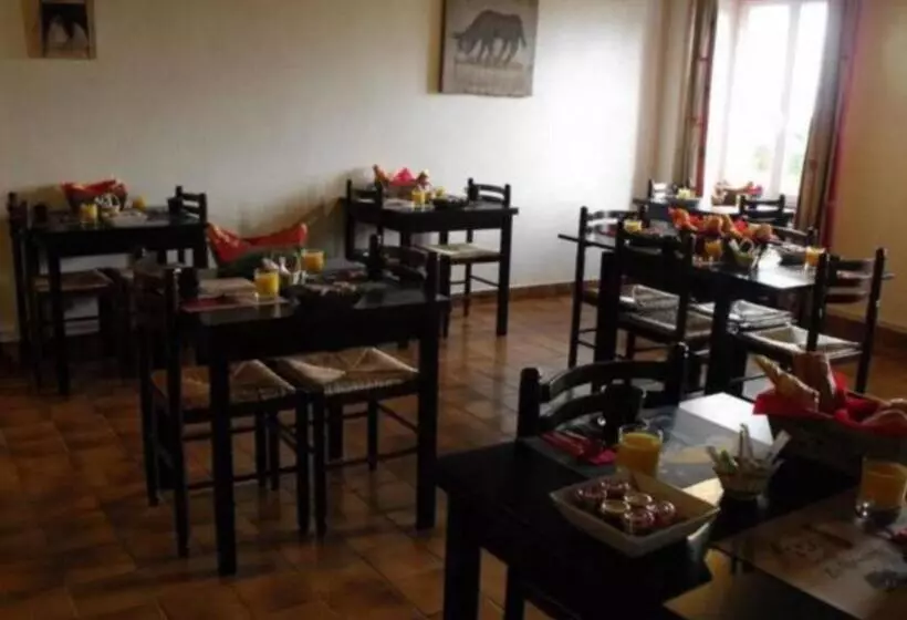 Hotelli La Roche Du Marais