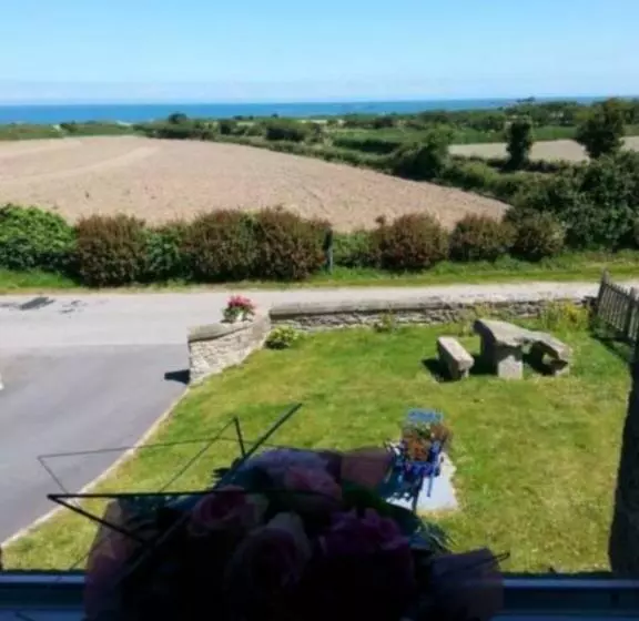 Hotelli La Roche Du Marais