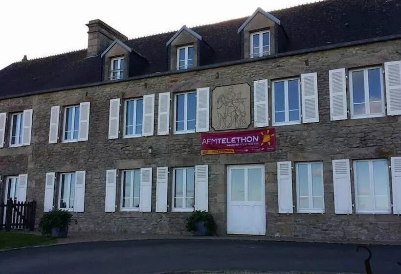 Hotelli La Roche Du Marais