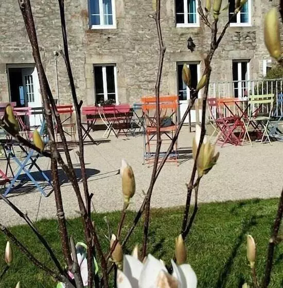 Hotelli La Roche Du Marais