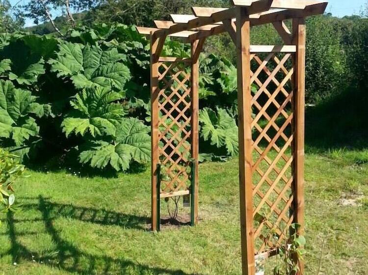 Отель La Roche Du Marais