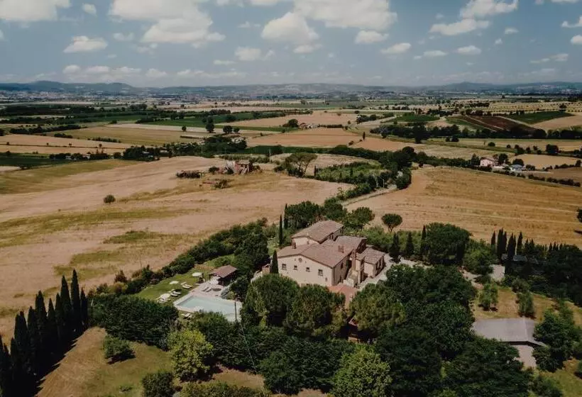 ホテル Poggio Martino