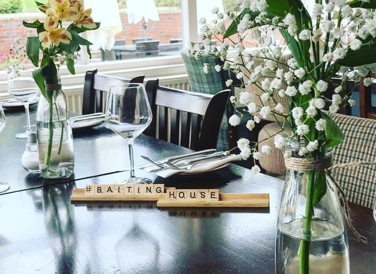 Отель The Baiting House