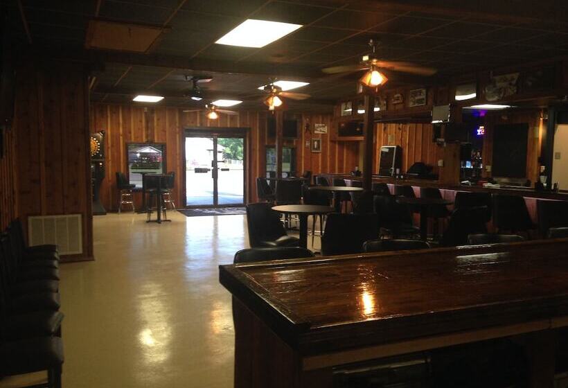 汽车旅馆  Gators Inn On The Bayou