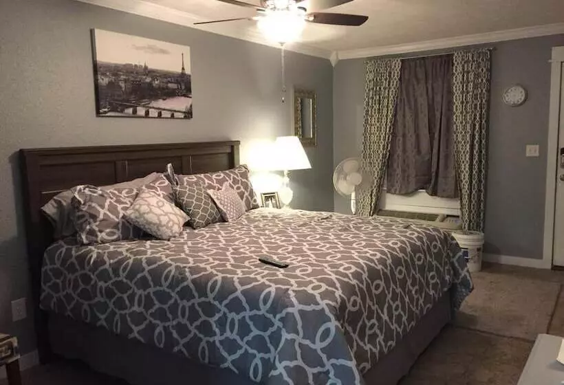 Motelli Gators Inn On The Bayou