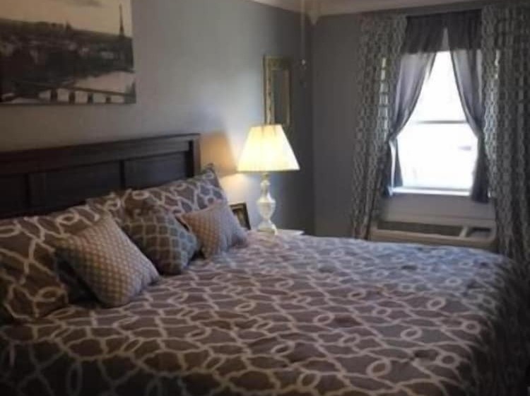 汽车旅馆  Gators Inn On The Bayou